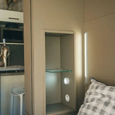 Le Petit Roi - Standingplace Apartment